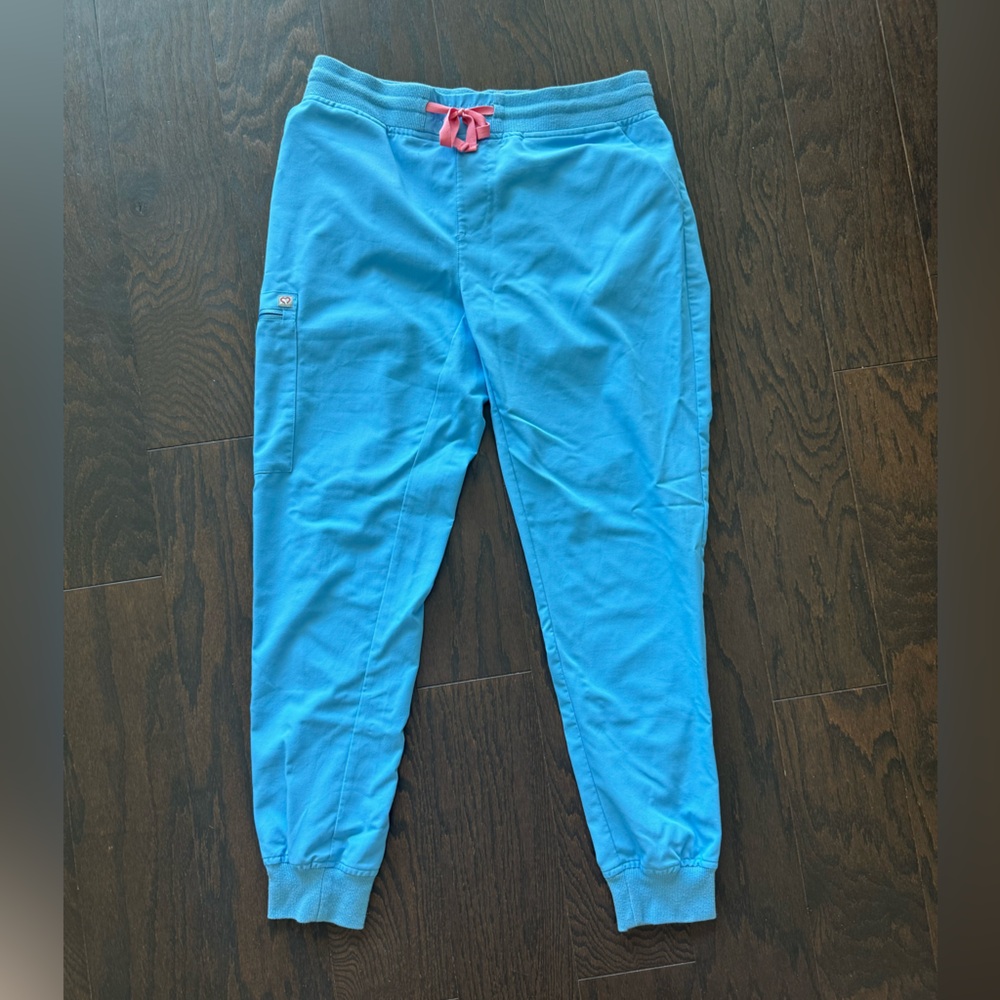 Create Amor women’s Ivy Jogger Scrubs Ceil Blue Size S